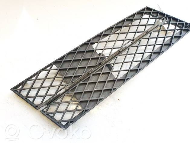 Front bumper lower grill   5111717811005,5111717811005,11460915,5111717811005,5111717811005