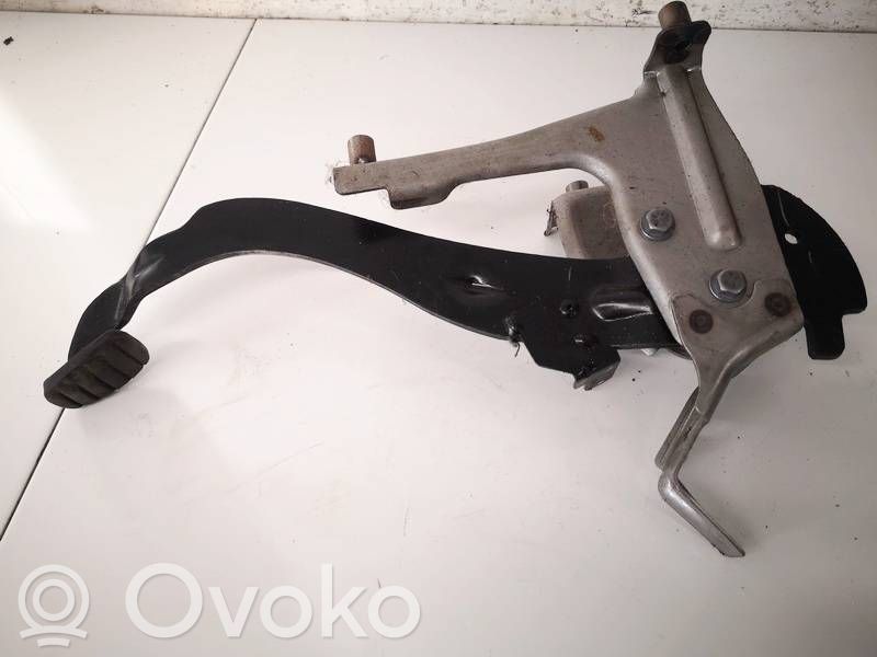 Dacia Logan II Pedał sprzęgła 