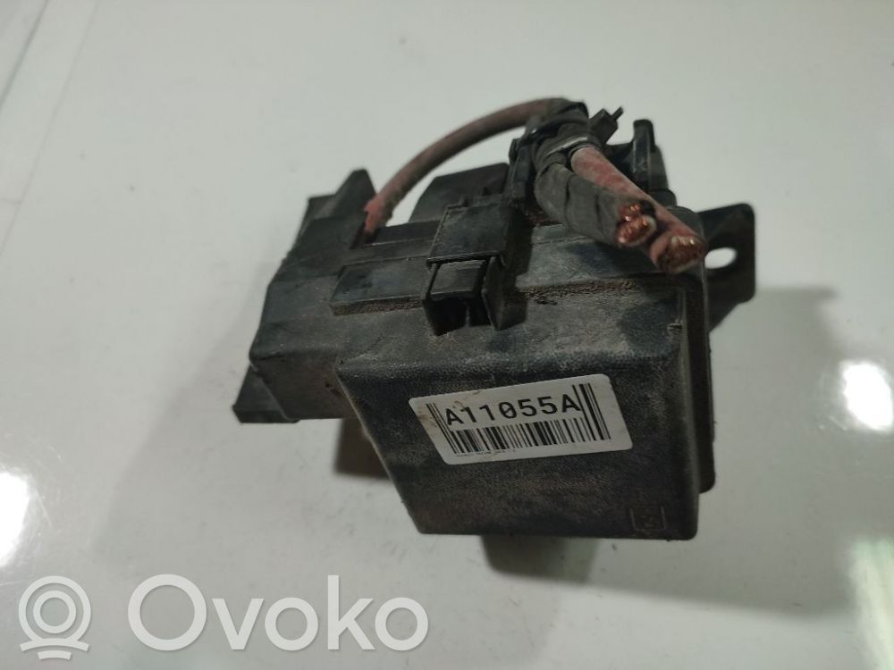 Renault Megane III Skrzynka bezpieczników / Komplet 