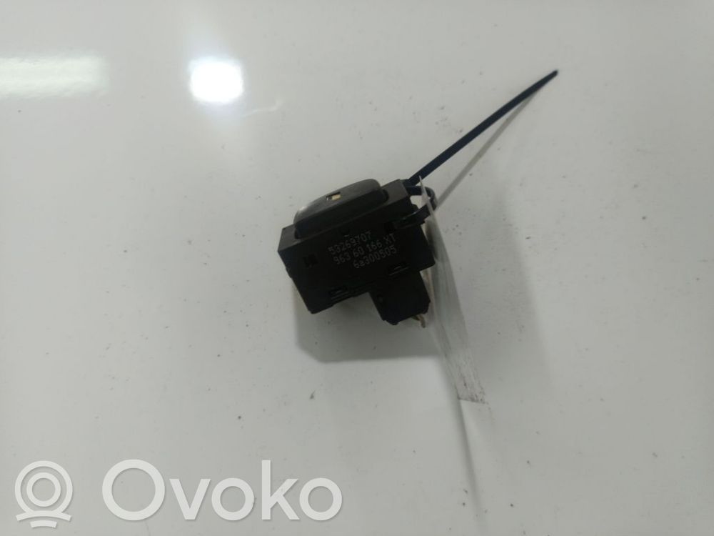 Comutator comandă geamuri electrice   53269707,53269707,6A300505,96360166XT