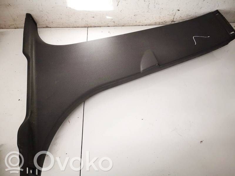 Ford Focus Pilar (B) (superior) 