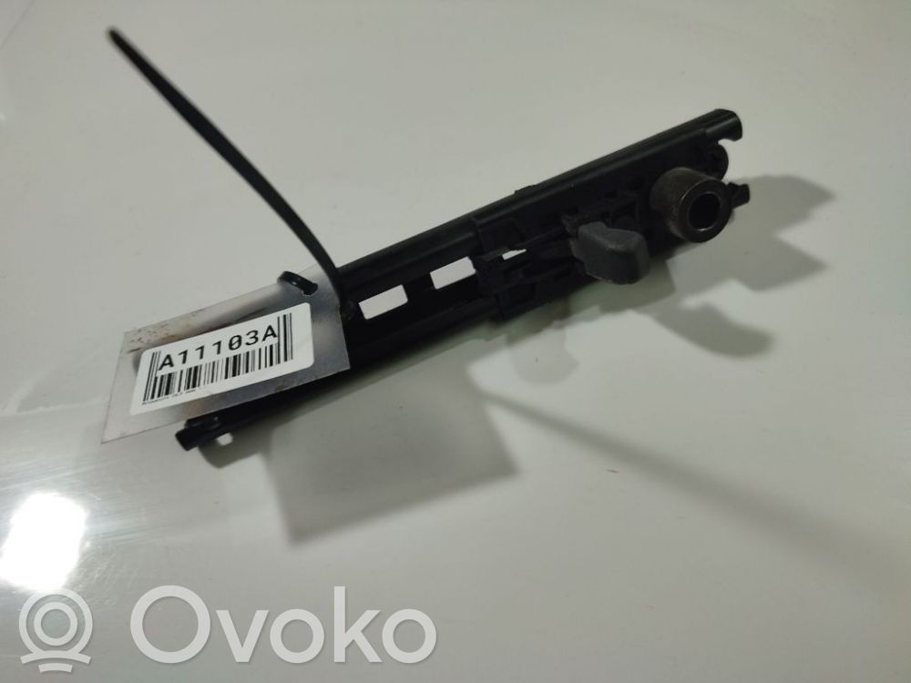 Mitsubishi Colt Turvavyön säätökisko 