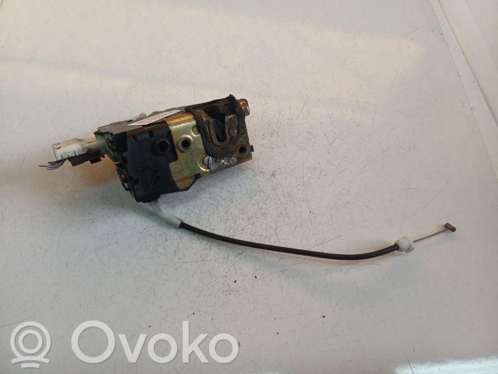 Peugeot 407 Serratura portiera anteriore 