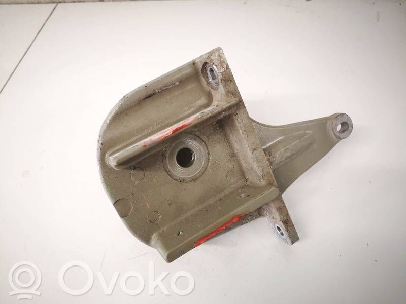 Tesla Model S Engine mounting bracket 