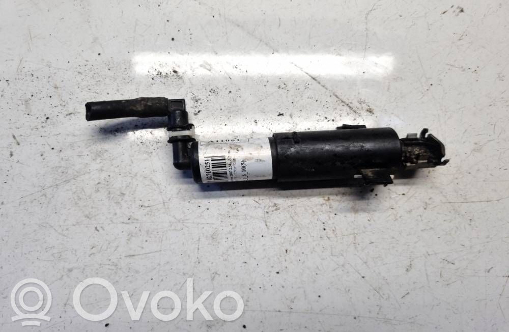 BMW 3 E90 E91 Dysza spryskiwacza lampy przedniej 