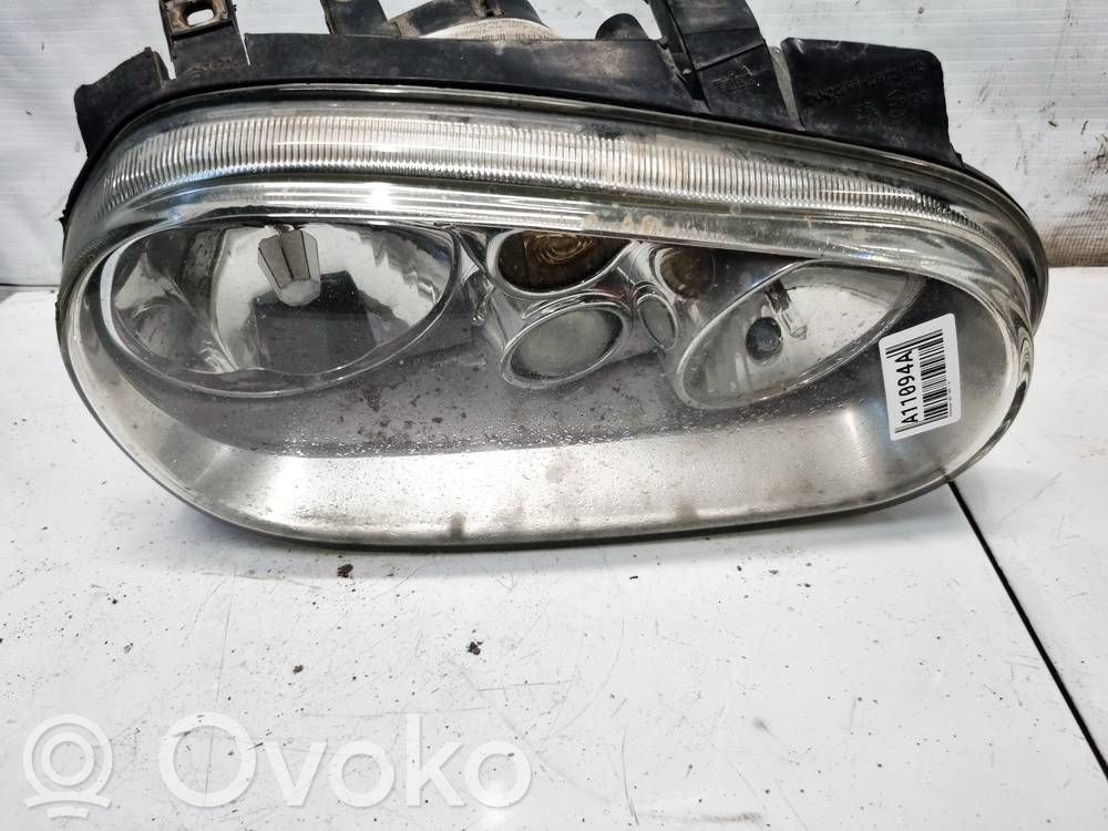 Volkswagen Golf IV Lampa przednia 