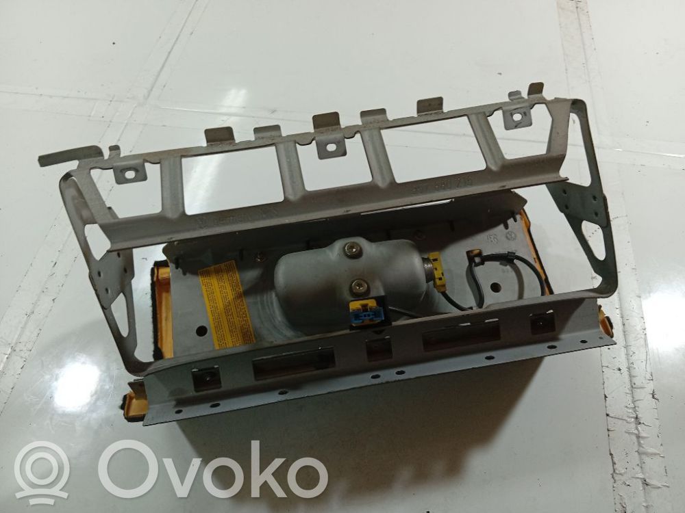 Volkswagen PASSAT B4 Airbag pasager 