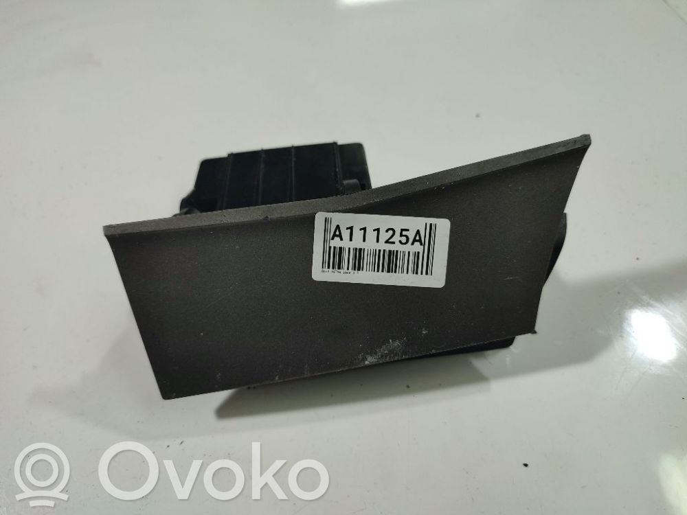 Opel Astra H Cenicero del coche 