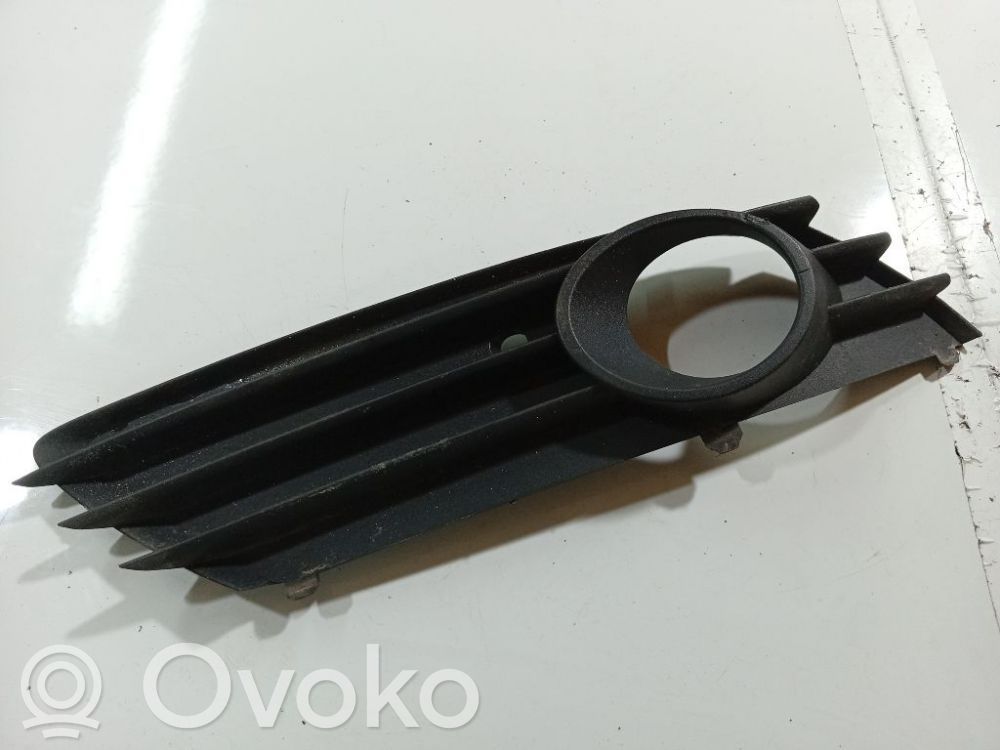 Opel Astra H Grilă inferioară bară față 