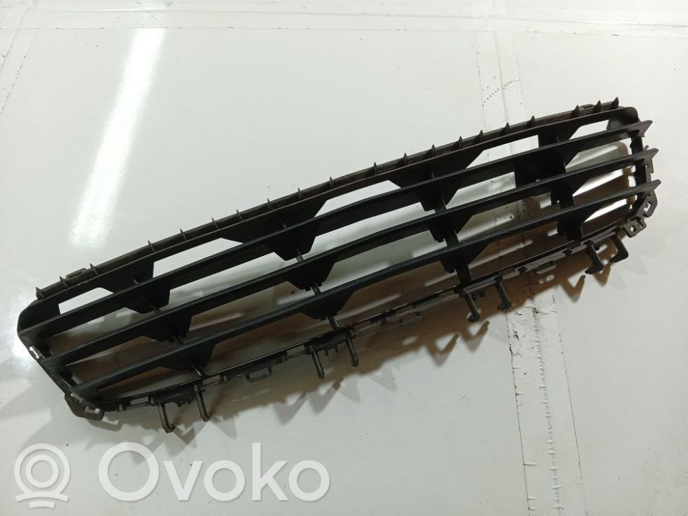 Opel Astra H Grille inférieure de pare-chocs avant