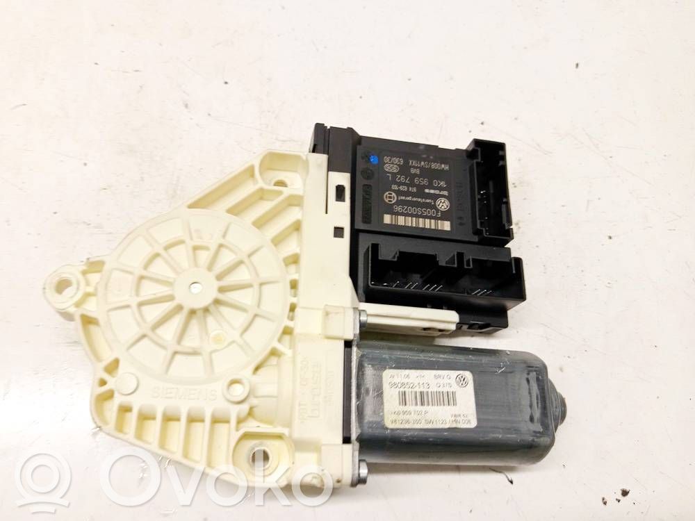 Volkswagen PASSAT B6 Motorino alzacristalli della portiera posteriore 