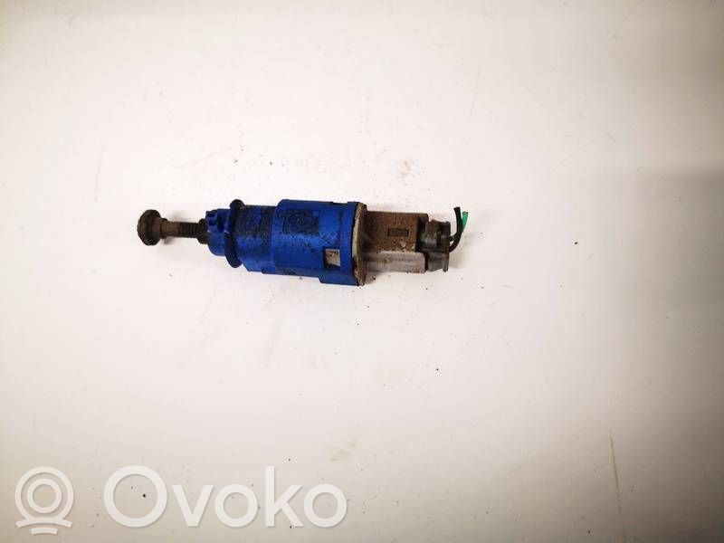 Interruptor sensor del pedal de freno   8200276359,8200276359
