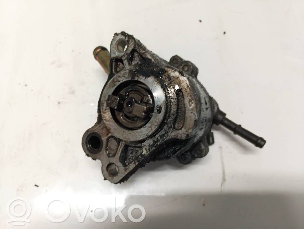Toyota Corolla Verso AR10 Pompe à vide