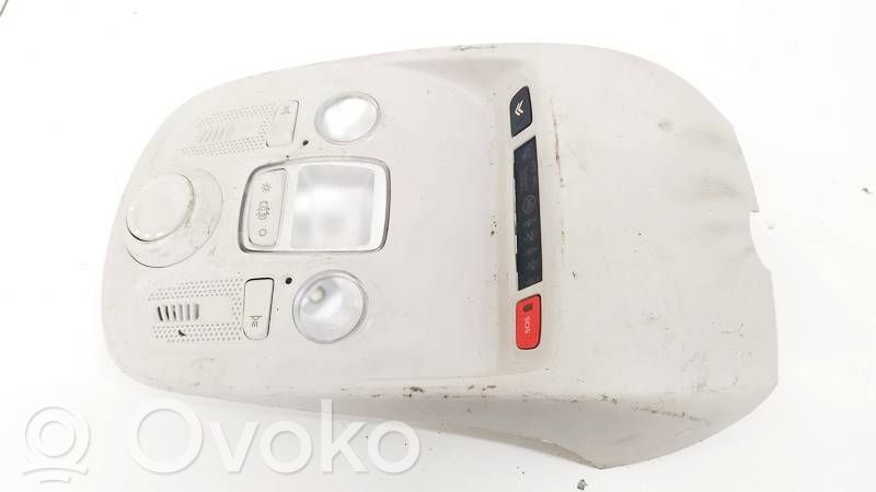 Citroen C4 I Front seat light 