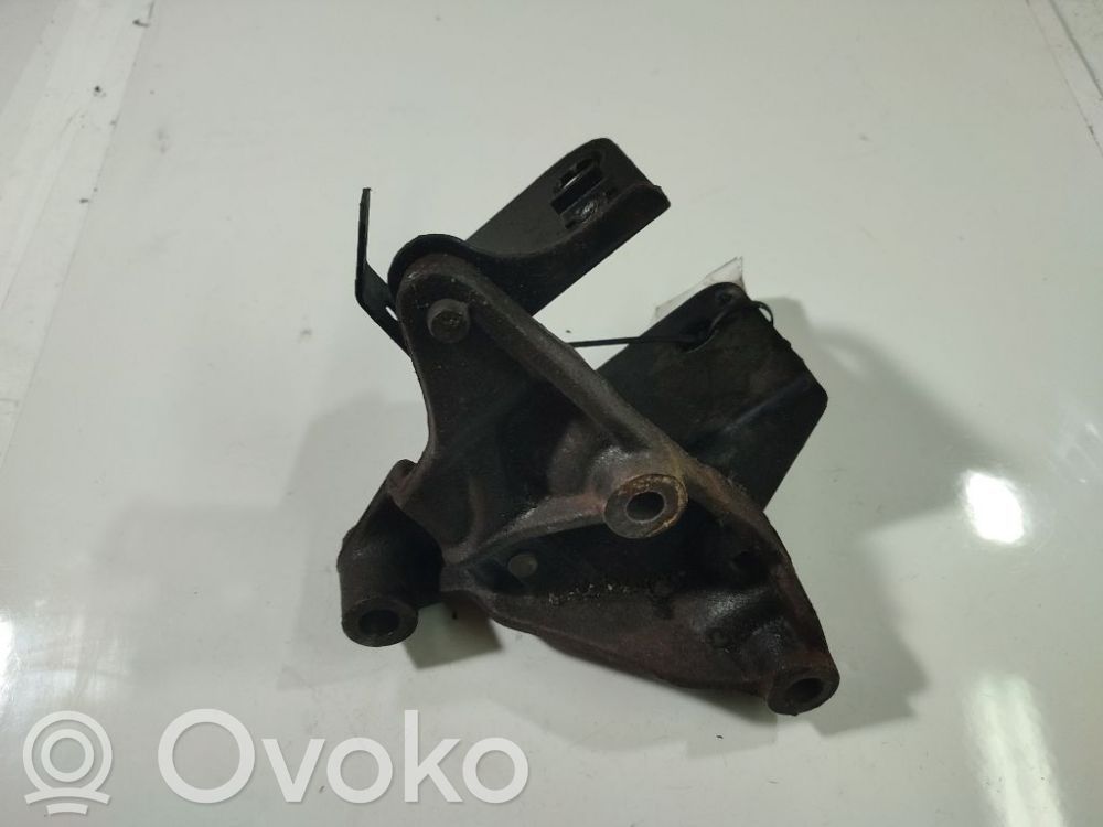 Mazda Premacy Suport motor 