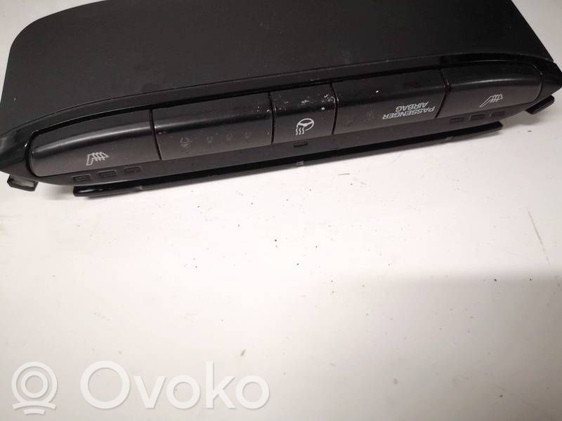 Hyundai i20 (GB IB) Comutator încălzire scaune 