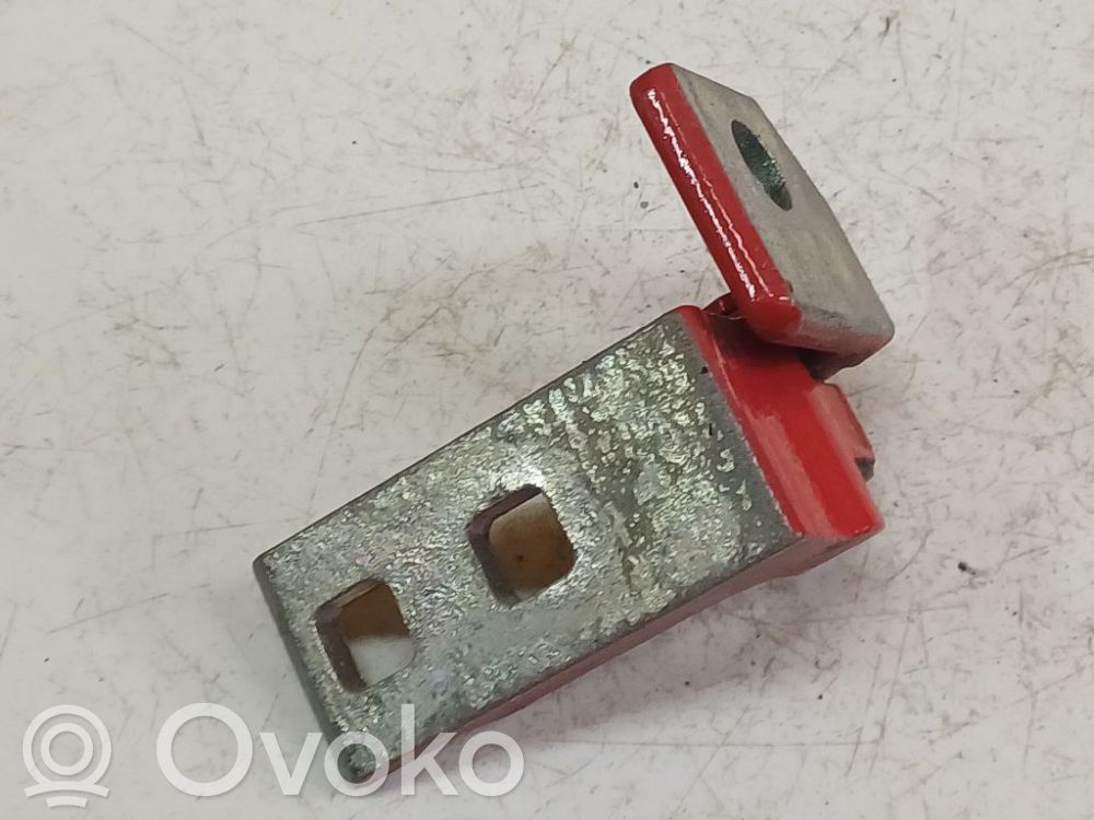 Front door upper hinge   13180564,13180564,13180564