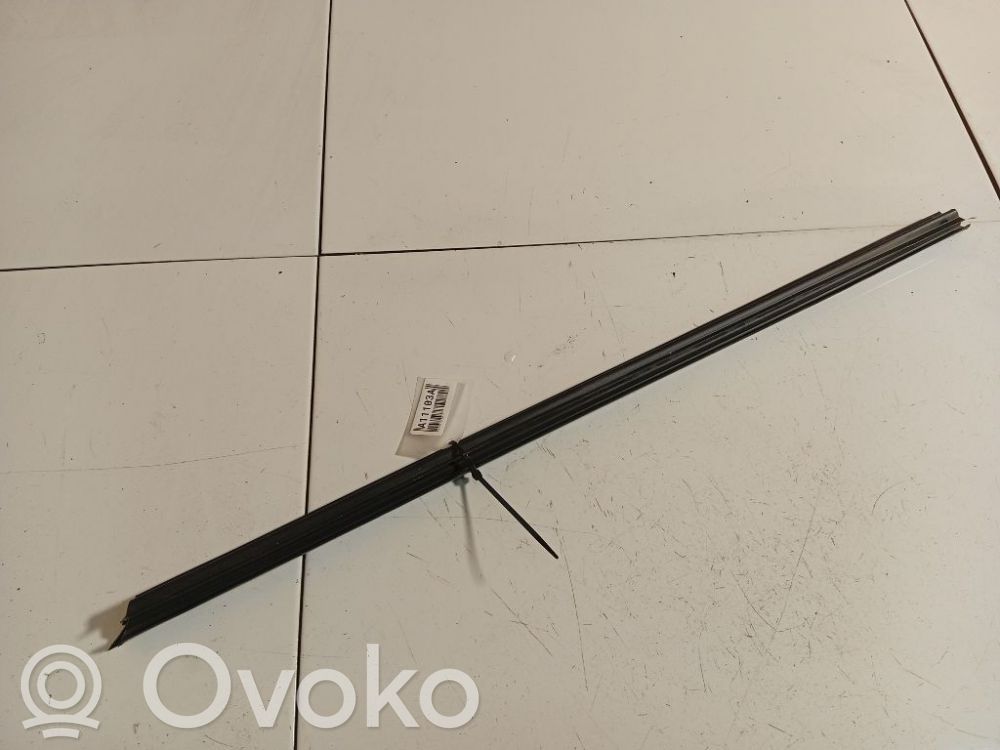 Mitsubishi Colt Ornament geam ușă spate
