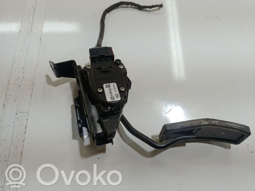 Opel Omega B2 Pedală accelerație 