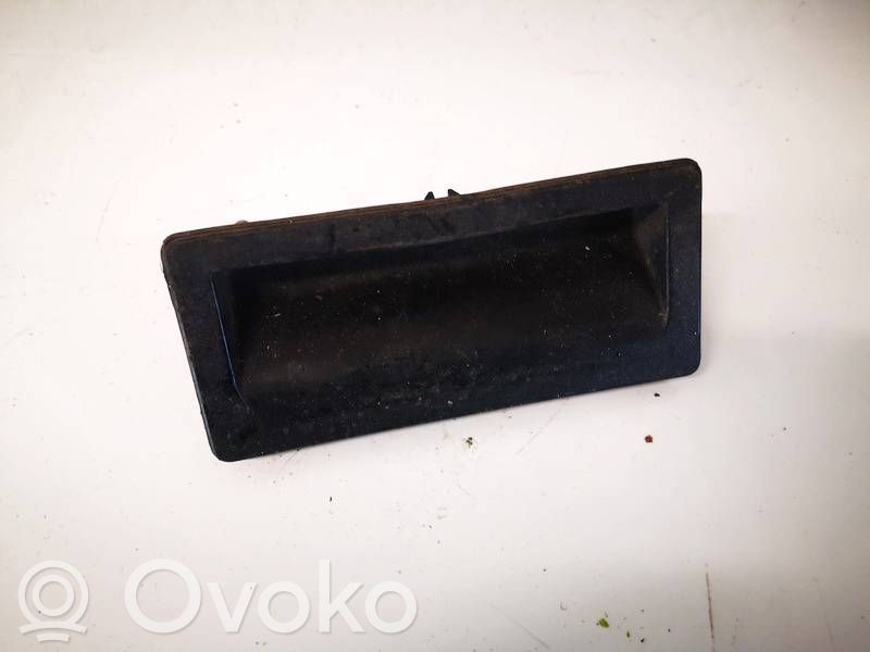 Volkswagen PASSAT B6 Uchwyt / Rączka zewnętrzna otwierania klapy tylnej / bagażnika 