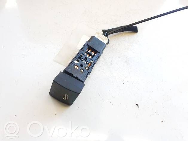 KIA Cerato Sonstige Schalter / Griffe / Umschalter 