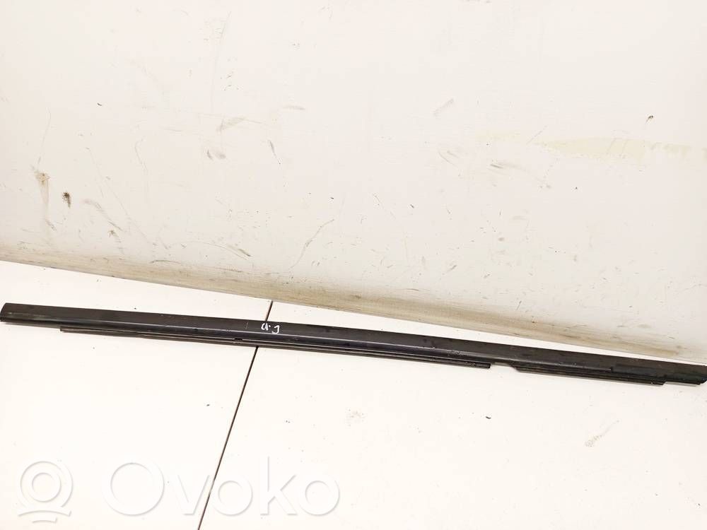 Mazda Demio Ornament geam ușă spate 