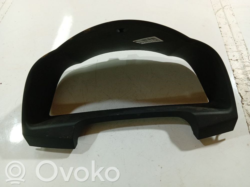 Toyota Corolla Verso AR10 Cornice cruscotto 