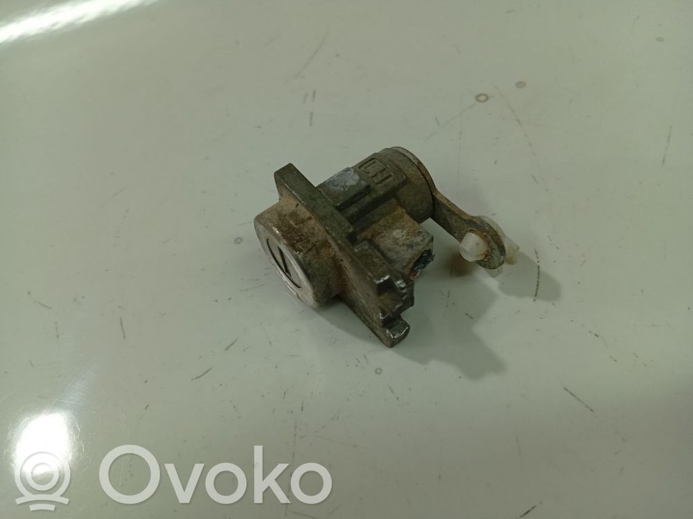 Chevrolet Captiva Broască ușă față (lângă mâner) 