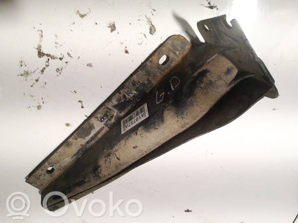 Subaru Legacy Suport montare bară spate 