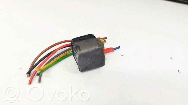 Ford Mondeo MK IV Autres relais