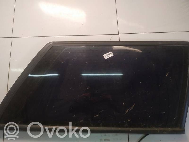 Volkswagen PASSAT B4 Finestrino laterale posteriore