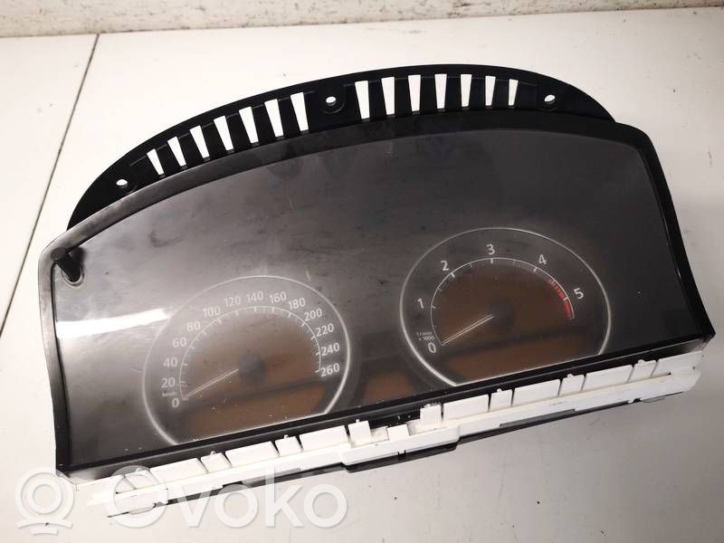 BMW 7 E65 E66 Nopeusmittari (mittaristo) 