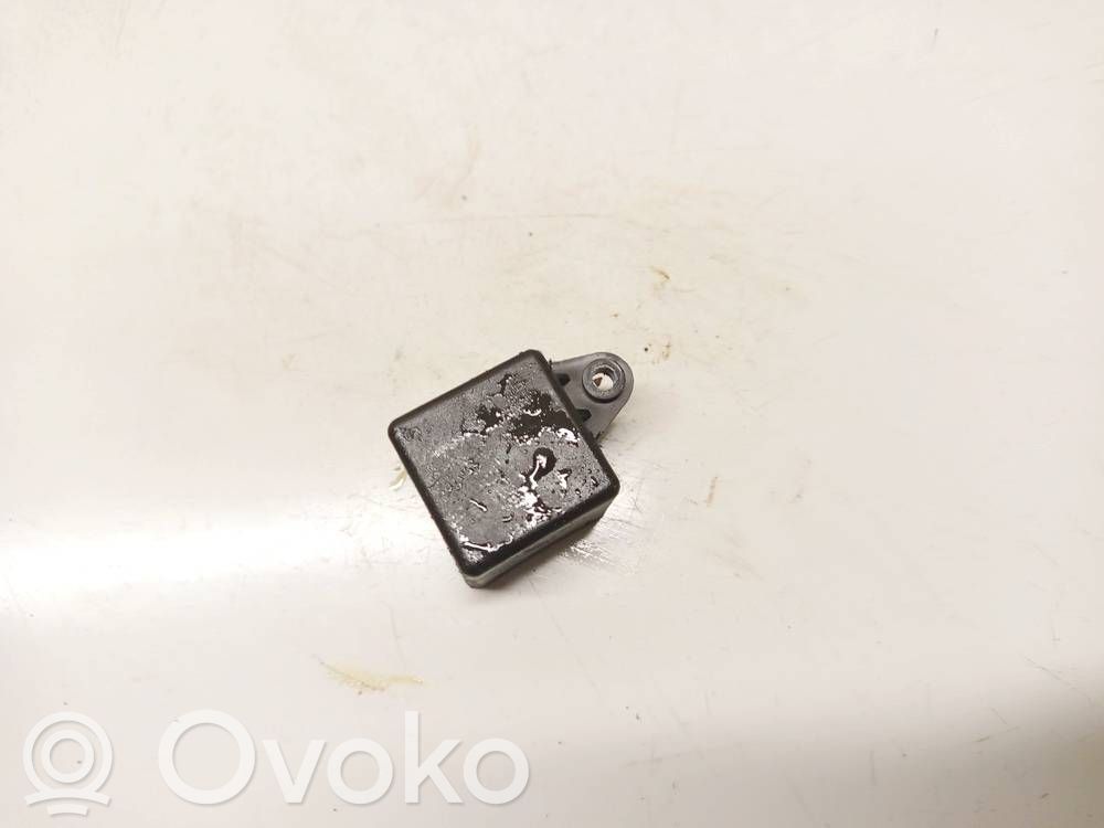 Mercedes-Benz E W211 Kita salono detalė 