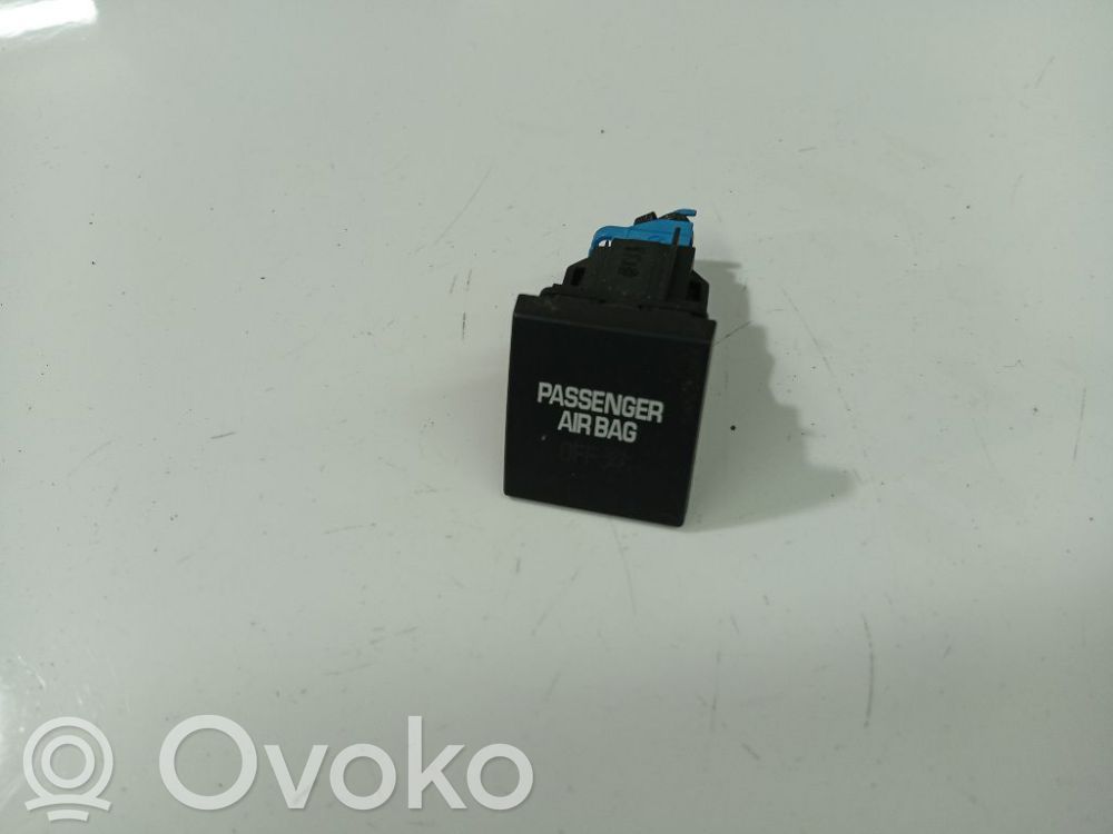 Skoda Fabia Mk2 (5J) Interrupteur commutateur airbag passager