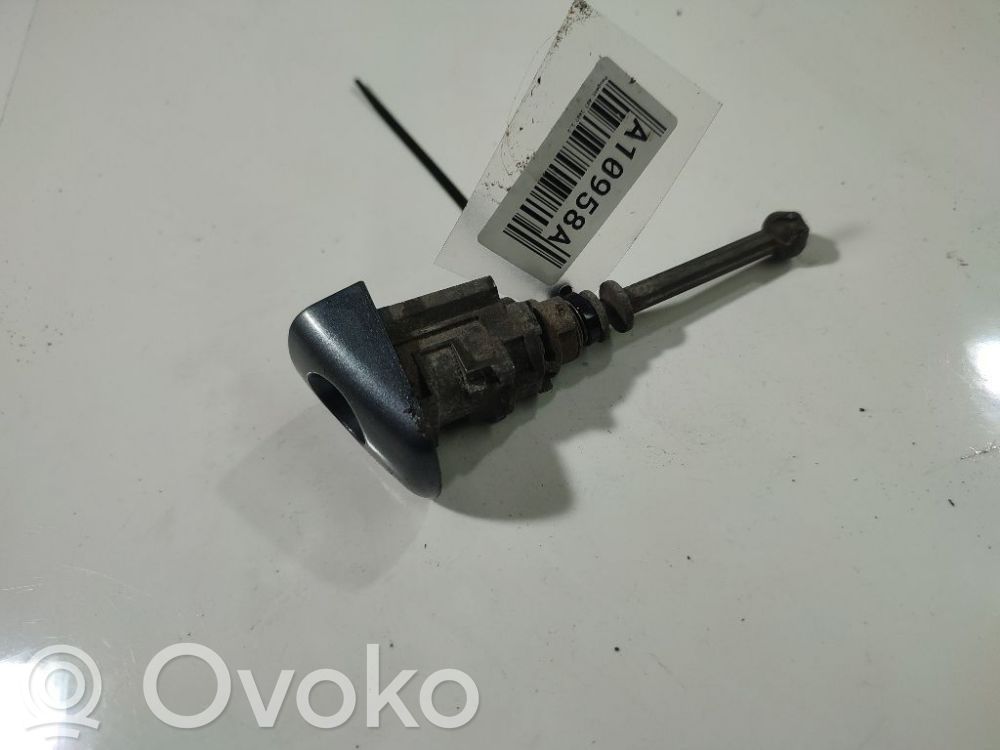 Peugeot 407 Broască ușă față (lângă mâner) 
