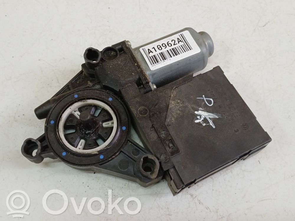 Skoda Octavia Mk2 (1Z) Moteur de lève-vitre de porte avant 
