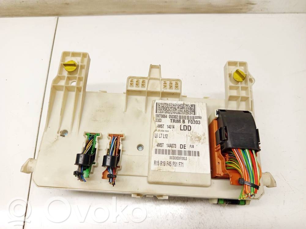 Ford Focus Juego de caja de fusibles 