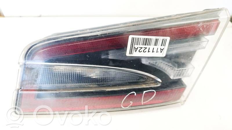 Tesla Model S Lampy tylnej klapy bagażnika 