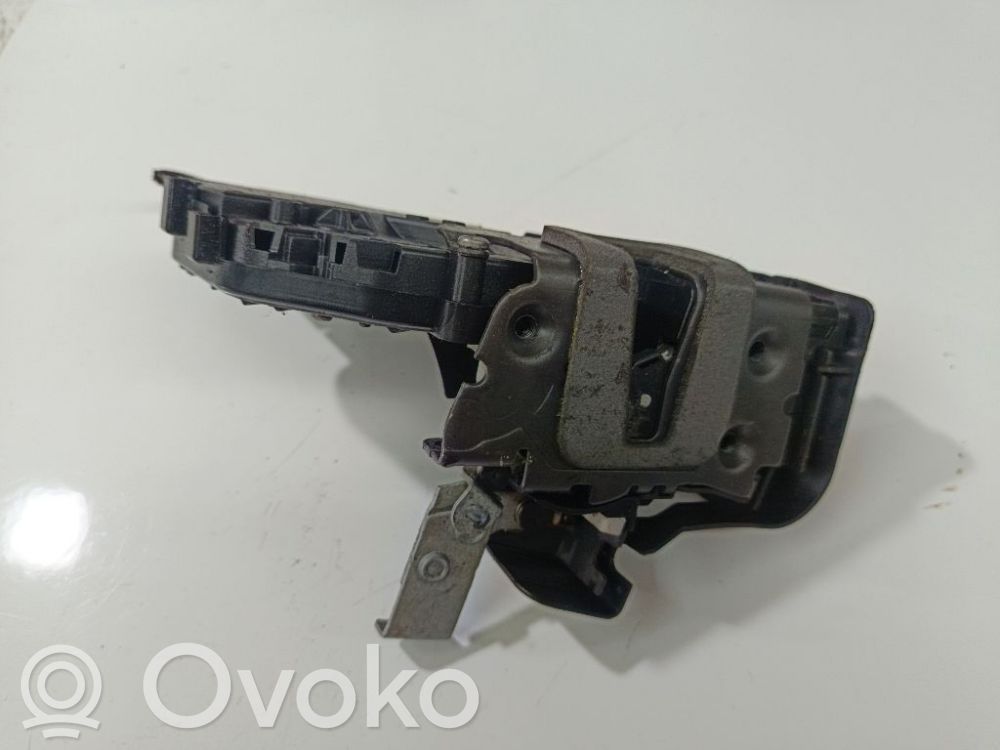 Etuoven lukko   8M2AR21812CA,8M2AR21812CA,915734,A048317
