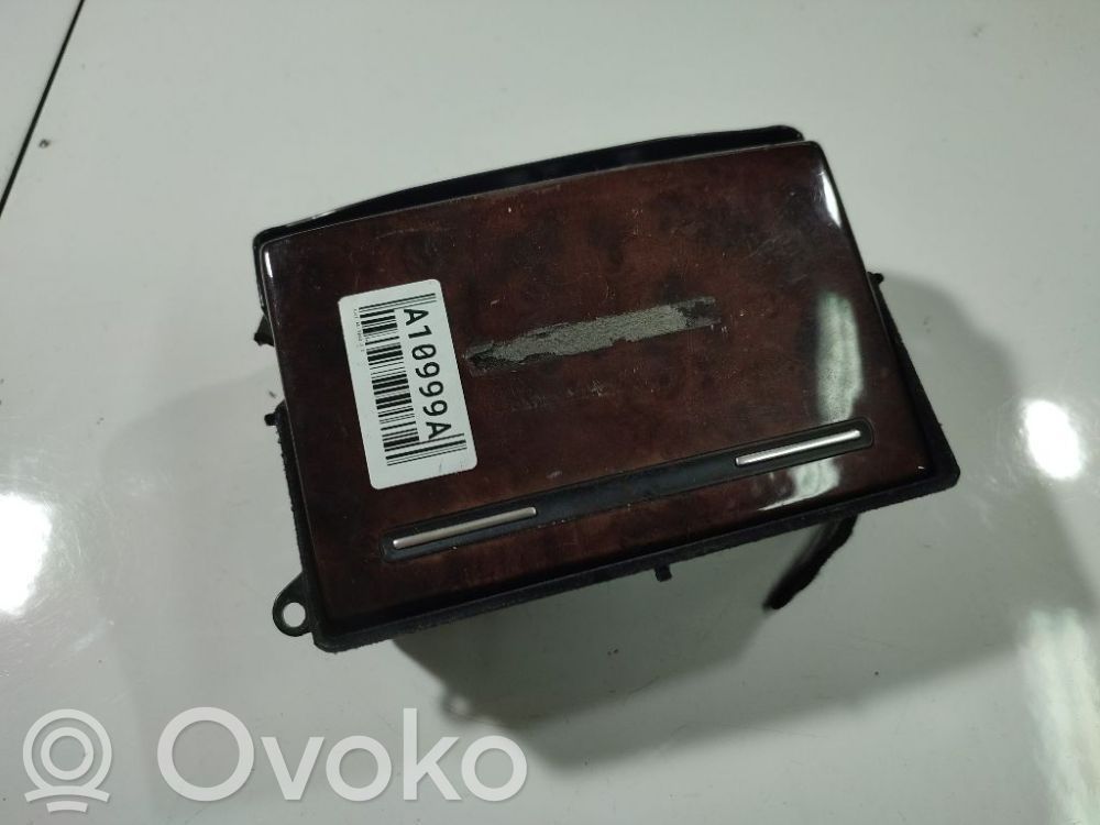 Hansikaslokero   31283840000,2830100,31283840000