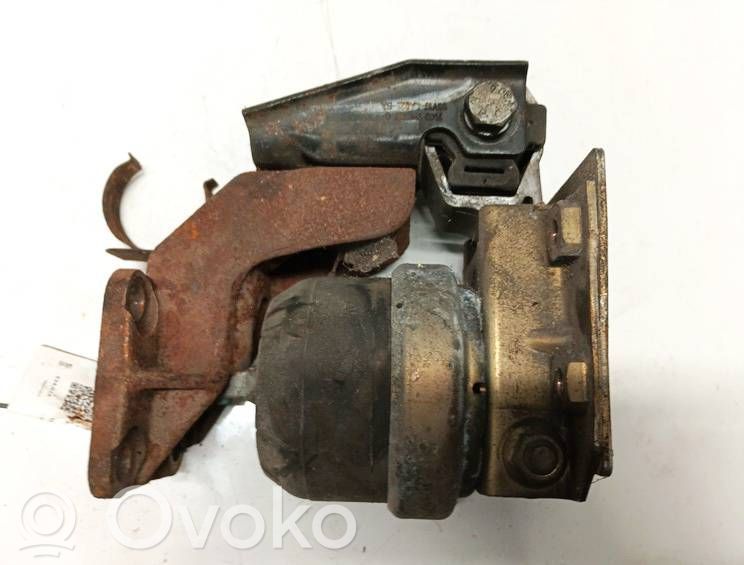 Ford Galaxy Moottorin kiinnikekorvake 