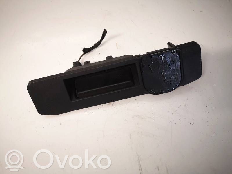 Mercedes-Benz A W176 Uchwyt / Rączka zewnętrzna otwierania klapy tylnej / bagażnika 