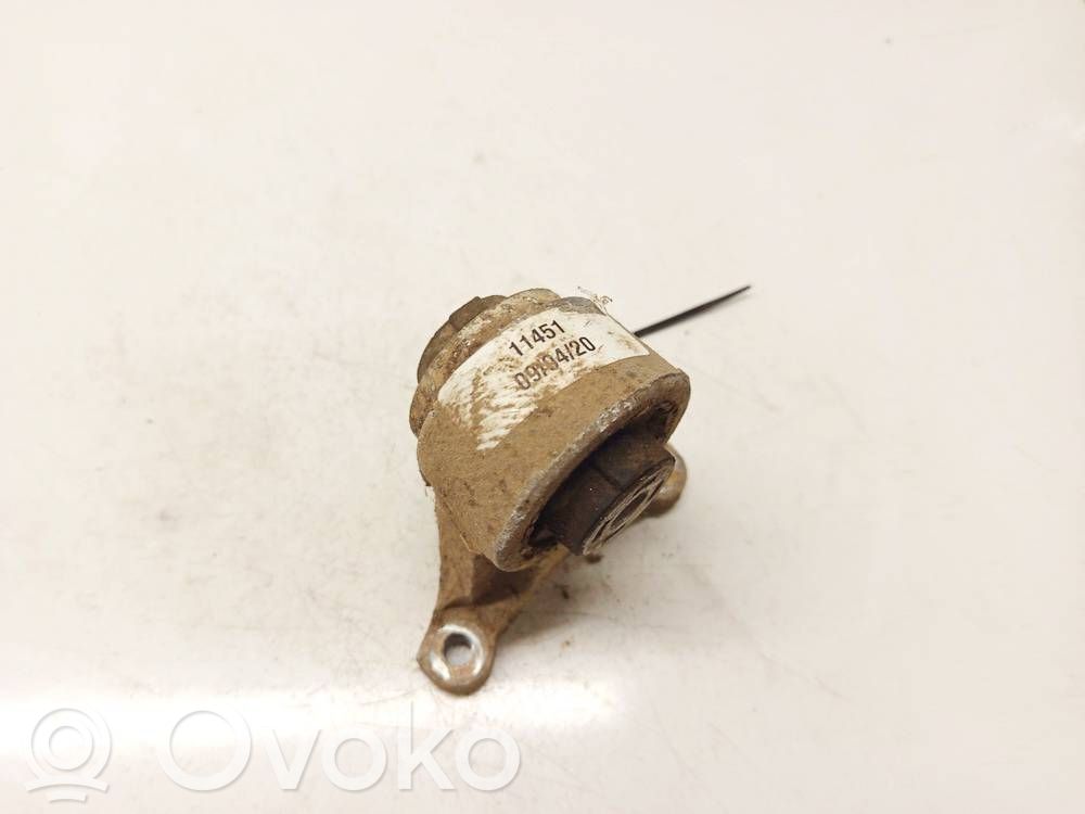 Soporte de montaje del motor
