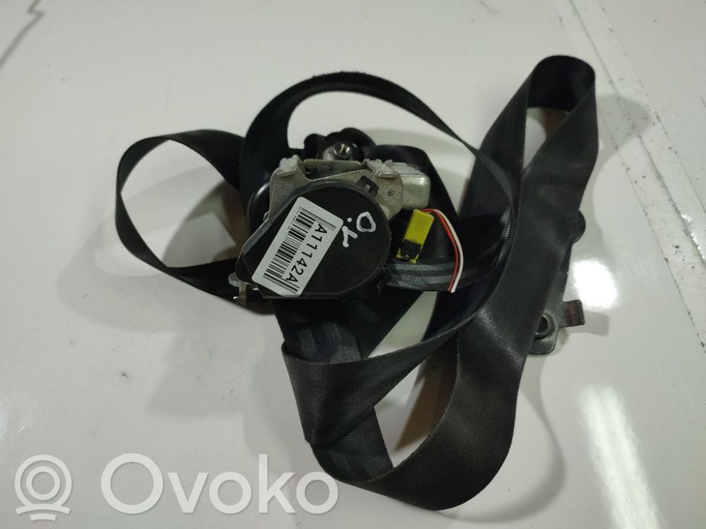 Nissan Qashqai Pas bezpieczeństwa fotela tylnego środkowego 