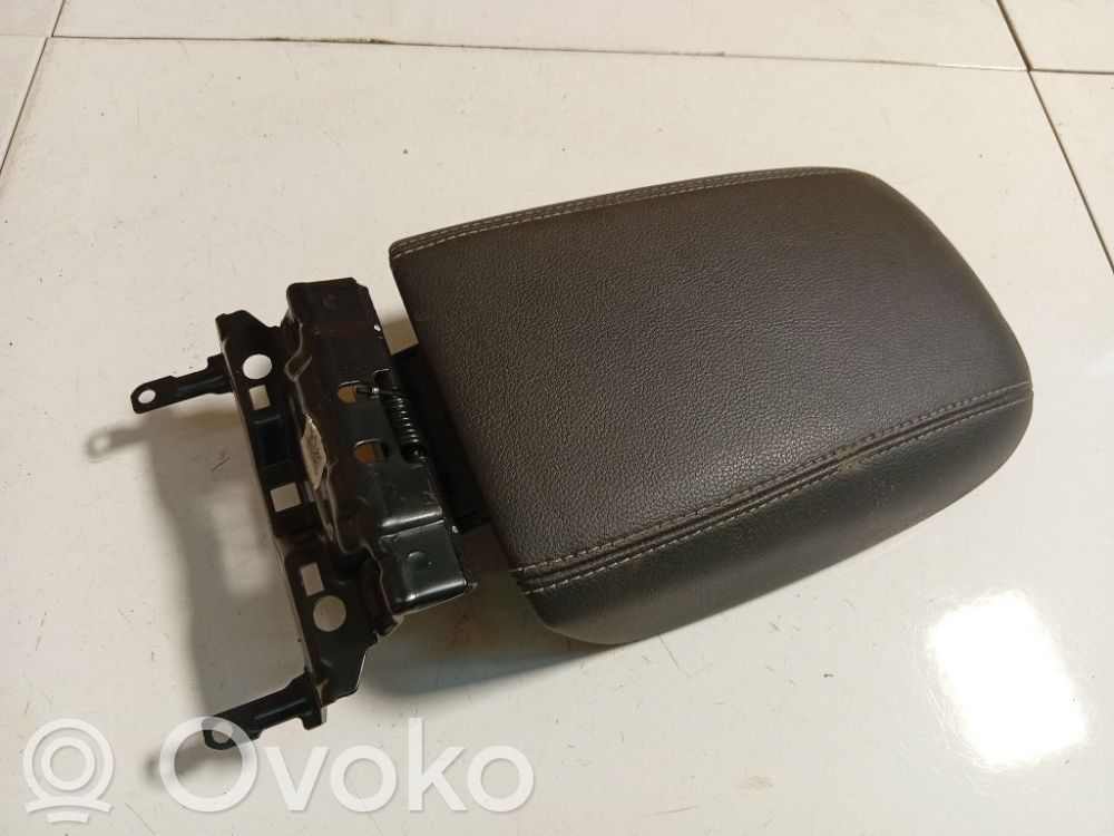Ford C-MAX II Reposabrazos 