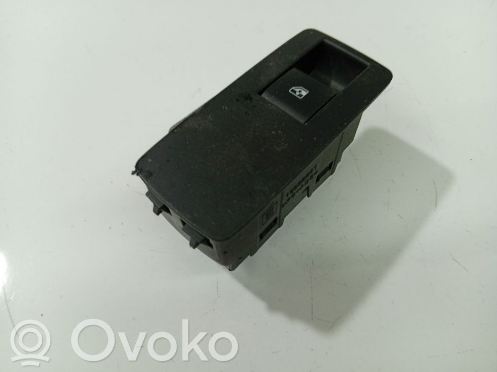 Opel Insignia A Przyciski szyb 