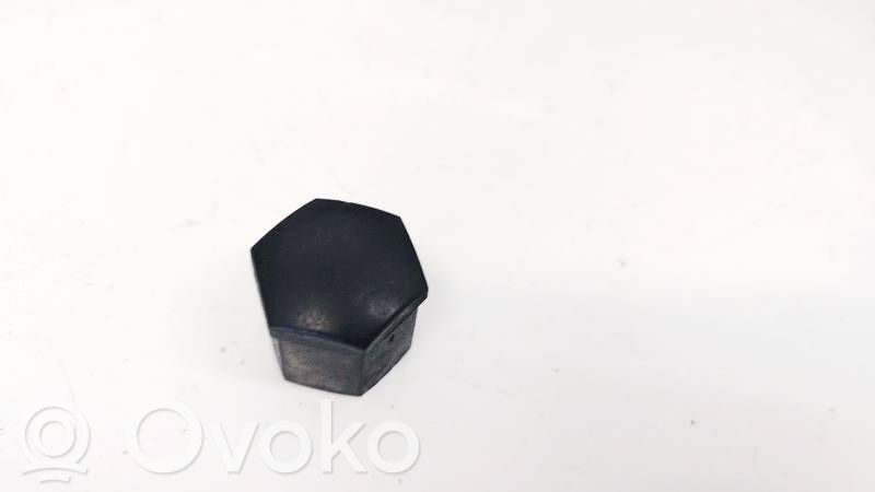 Ohjauspyörän mutterin suojakansi