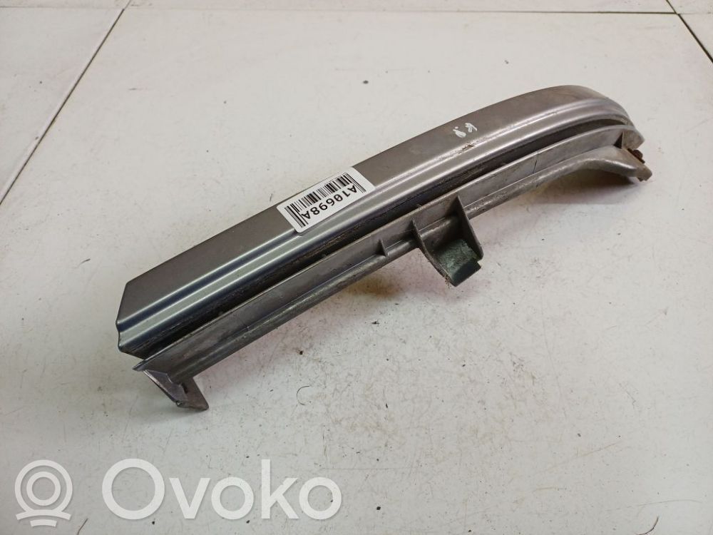 Opel Zafira A Rivestimento sotto il faro/fanale 