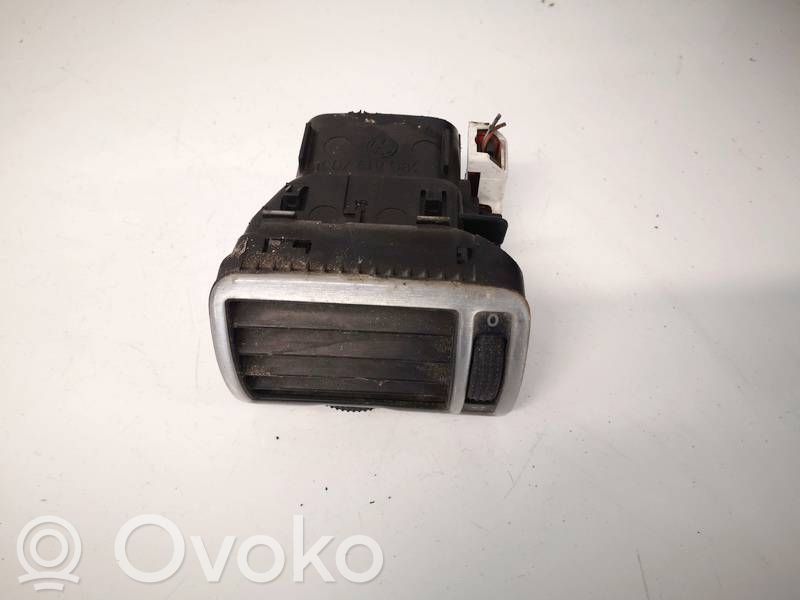 Volkswagen PASSAT B5.5 Griglia di ventilazione centrale cruscotto 