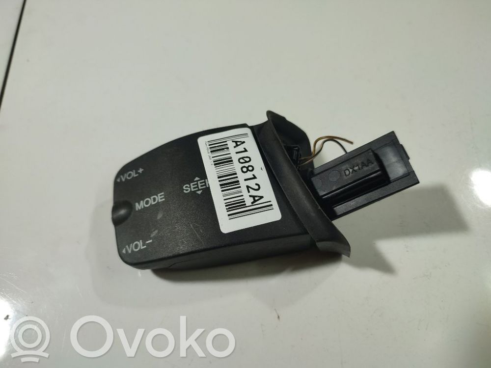 Ford Focus Interruttore/pulsante di controllo multifunzione 